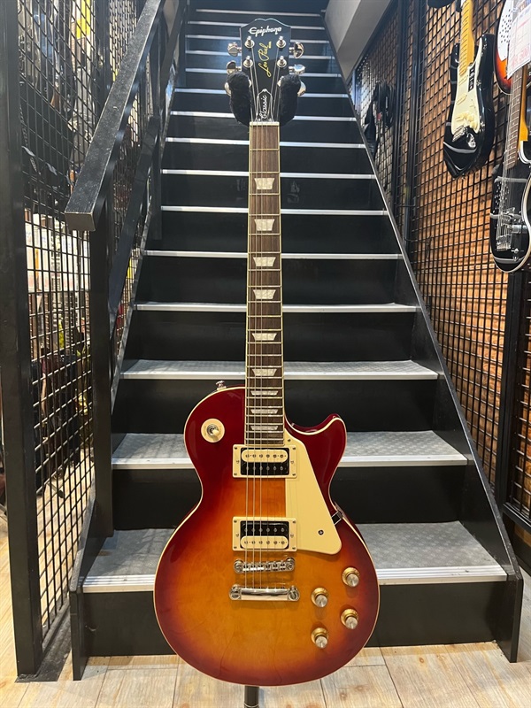 Epiphone Les Paul Classic Heritage Cherry Sunburstの画像